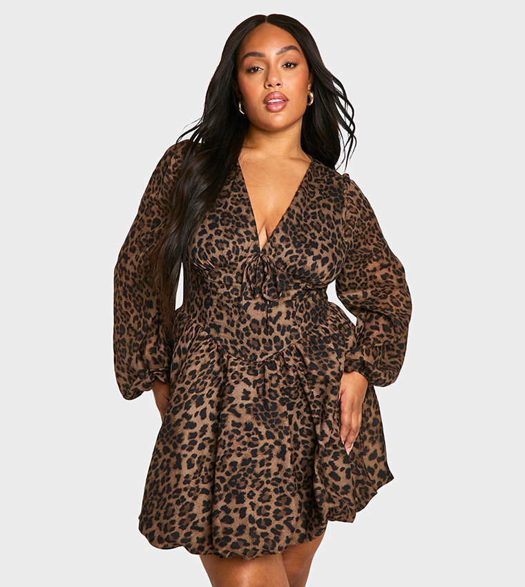 Buy Boohoo Curve Milkmaid Leopard Bubble Hem Skater Dress In Brown |  6thStreet Saudi Arabia