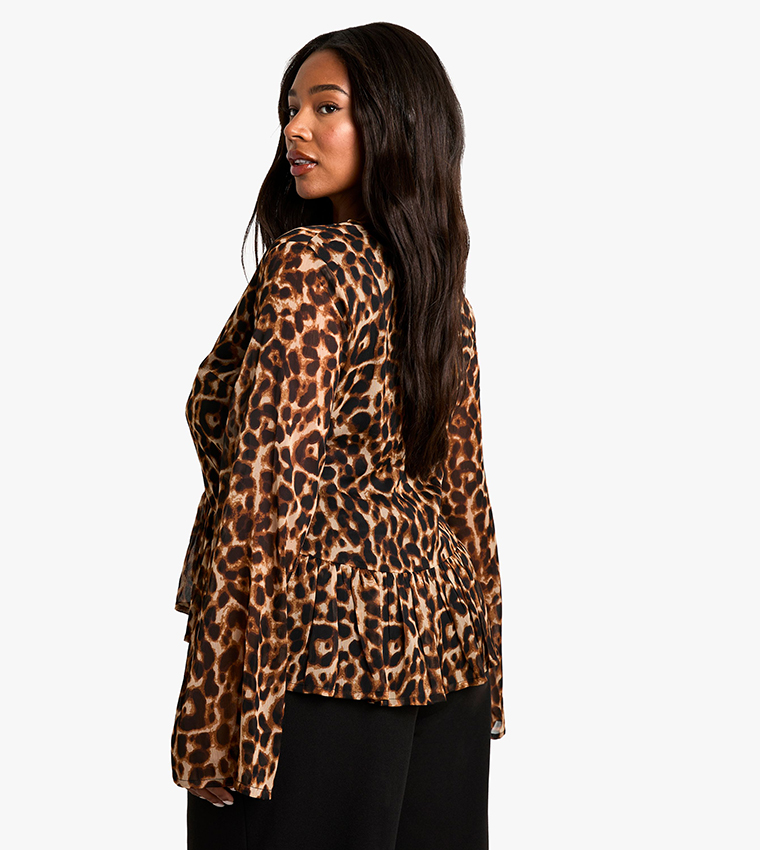 Curve Leopard Tie Front Ruffle Top