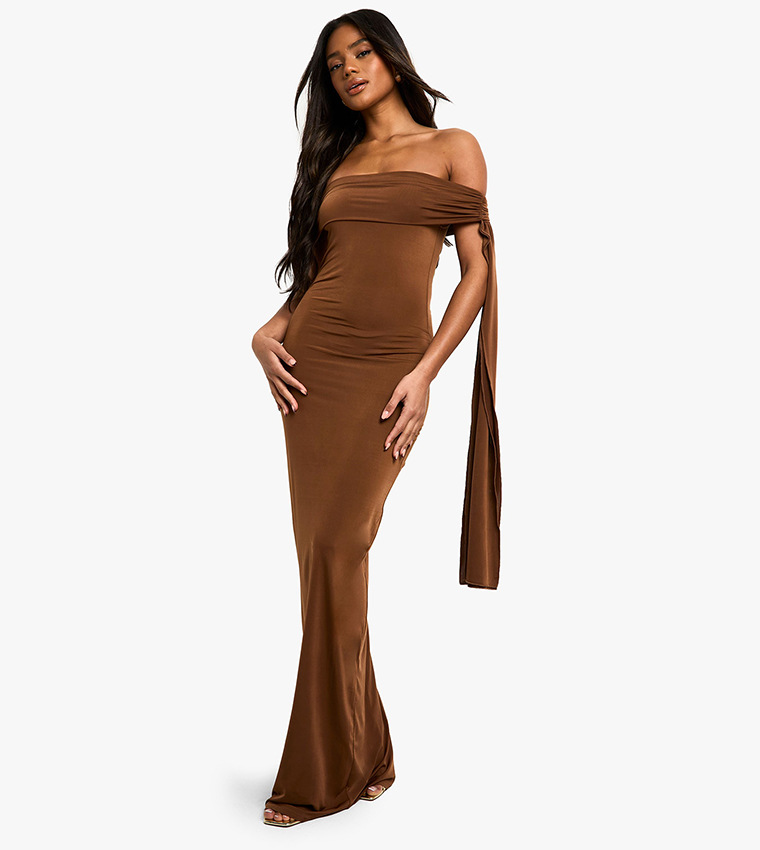 Twist Detail Off Shoulder Drape Maxi Dress