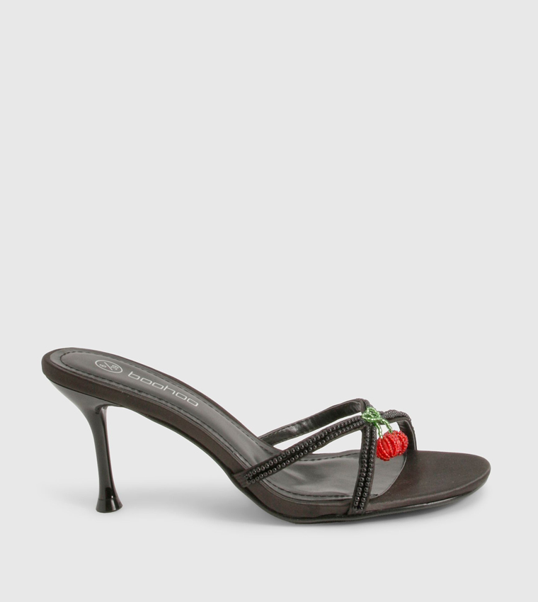 صندل بكعب مزين بخرز الكرز