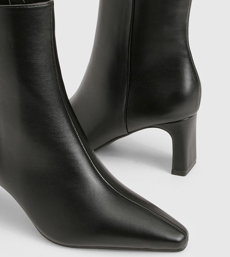 Solid Pointed Toe Ankle Boots