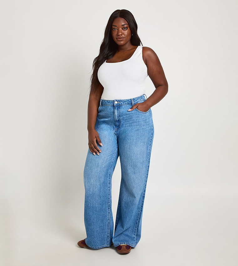 Washed High Waist Straight Fit Jeans