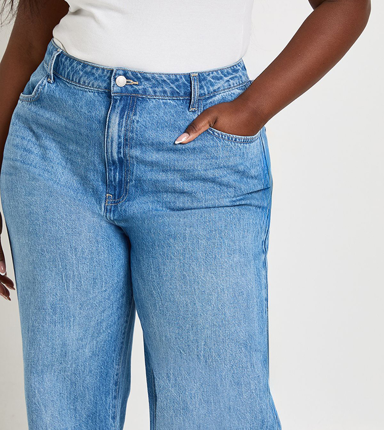 Washed High Waist Straight Fit Jeans