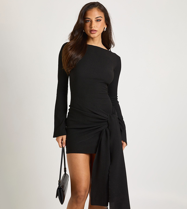 Buy Boohoo Textured Wrap Tie Front Mini Dress In Black | 6thstreet UAE