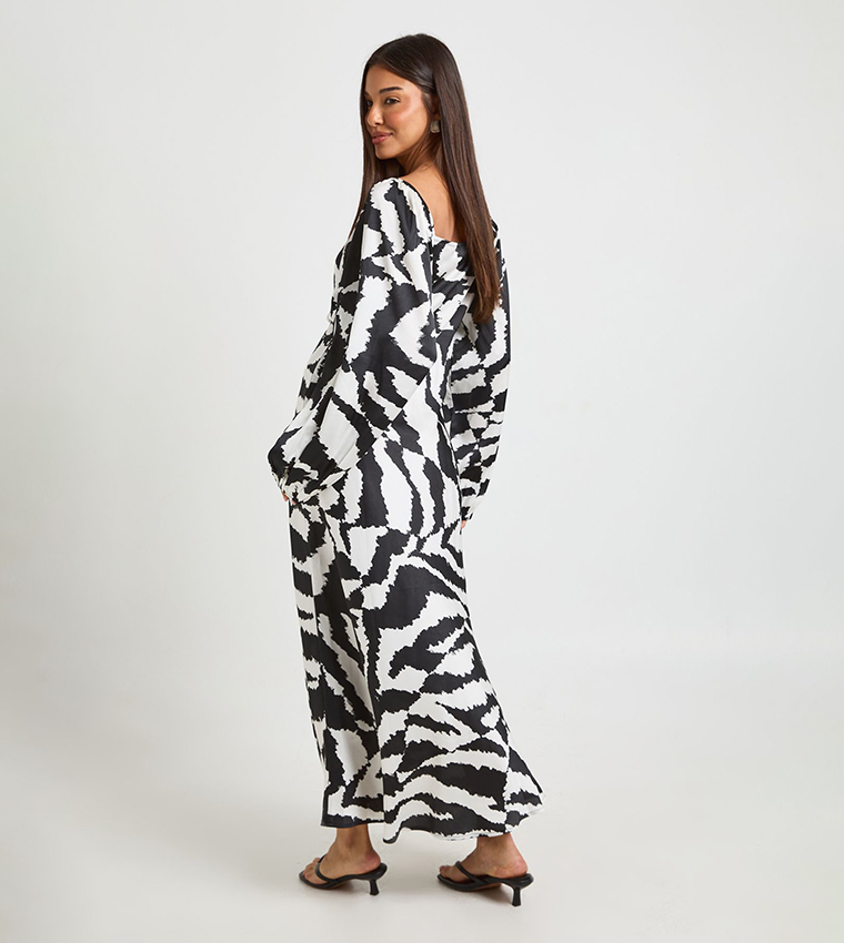 Mixed Animal Volume Sleeves Satin Midaxi Dress