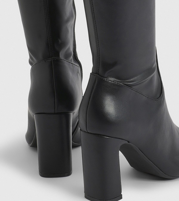 بوت بطول الركبة