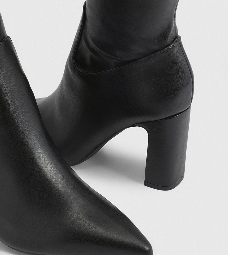 بوت بطول الركبة