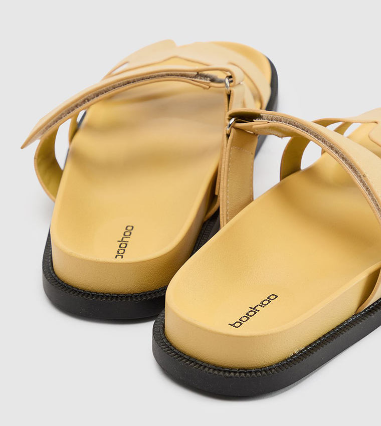 Solid Cut Out Flat Sandals