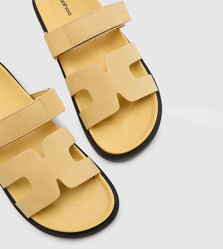Solid Cut Out Flat Sandals