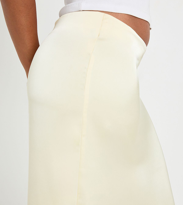 Mid Rise Satin Fishtail Maxi Skirt