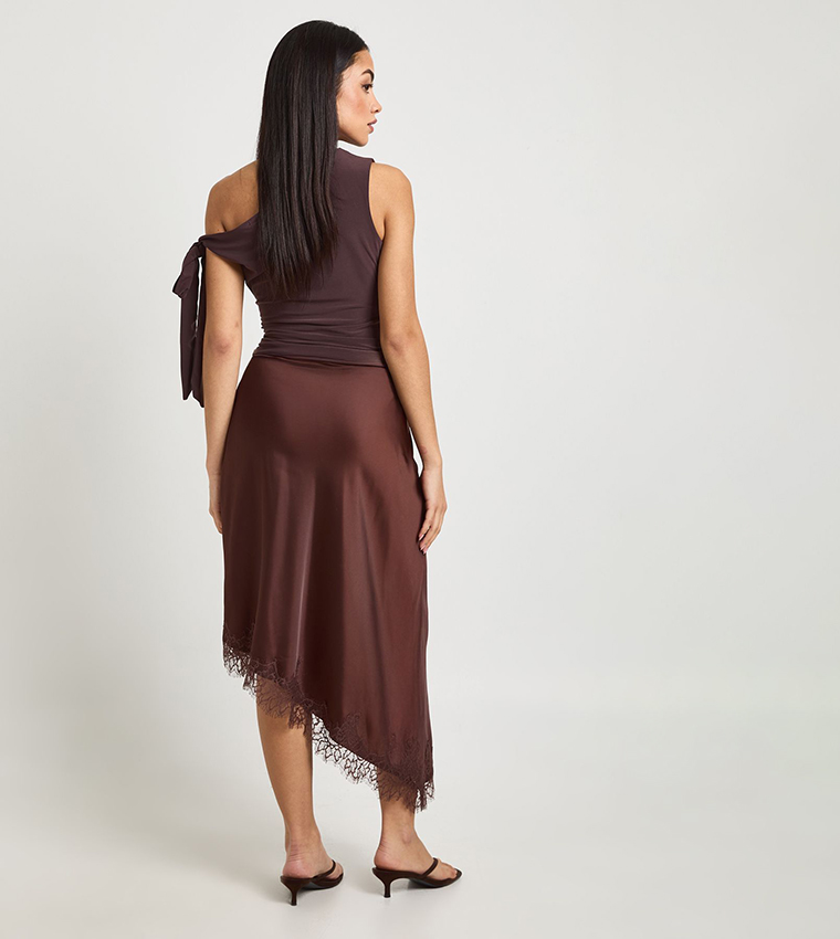 بنطلون ساتان واسع برباط