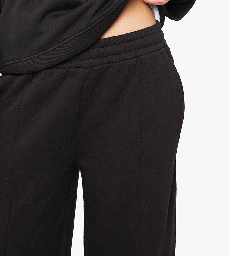 Petite Pintuck Detail Straight Leg Sweatpants