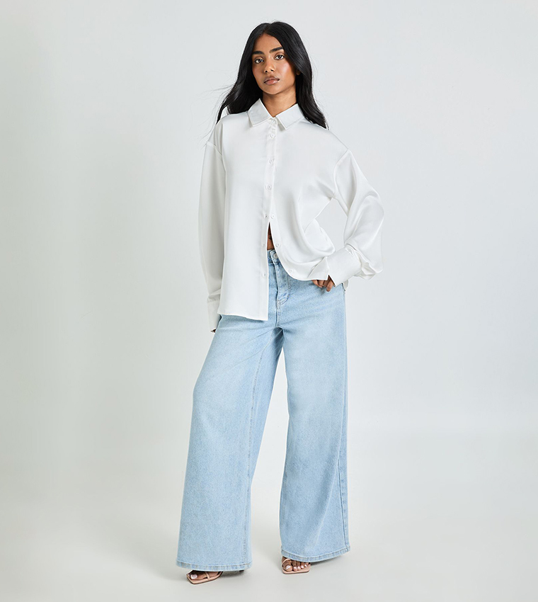 قميص ساتان كم طويل بأزرار