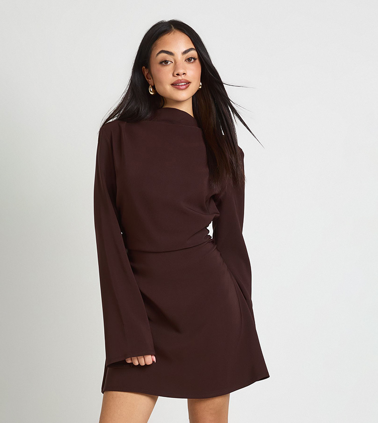 Buy Boohoo Long Sleeves Ruched High Neck Shift Mini Dress In Brown |  6thStreet Saudi Arabia
