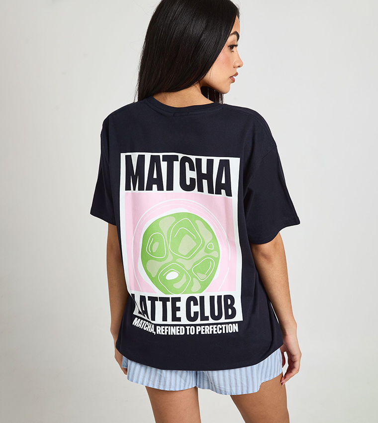 تيشيرت واسع بطبعة أمامية وخلفية