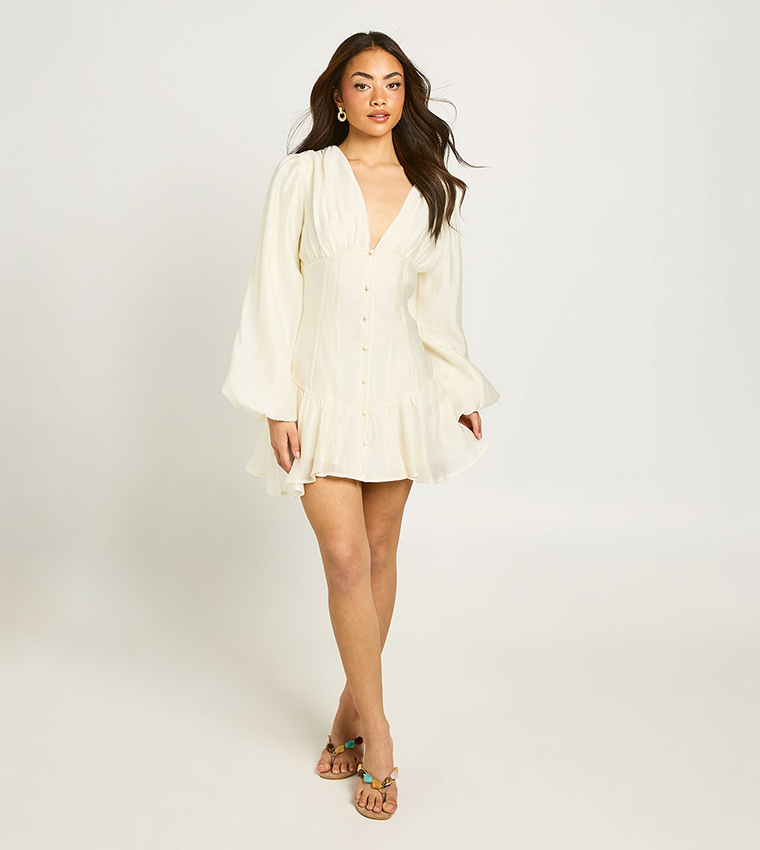 boohoo beige dress boohoo Women's Plus Cinched Detail Balloon Sleeve Shift Dress in Beige | Size: 18