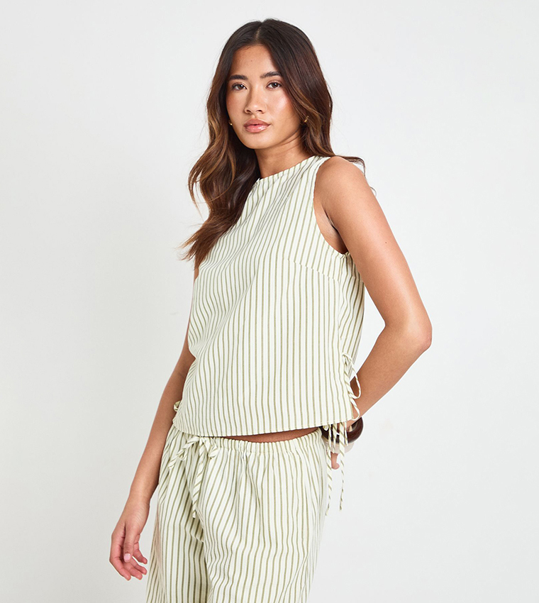 boohoo  Sleeveless Tops - Green Sleeveless Tops