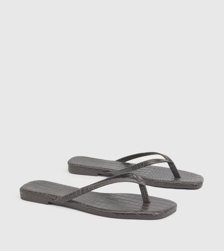 Croc Textured Square Toe Flip-Flops