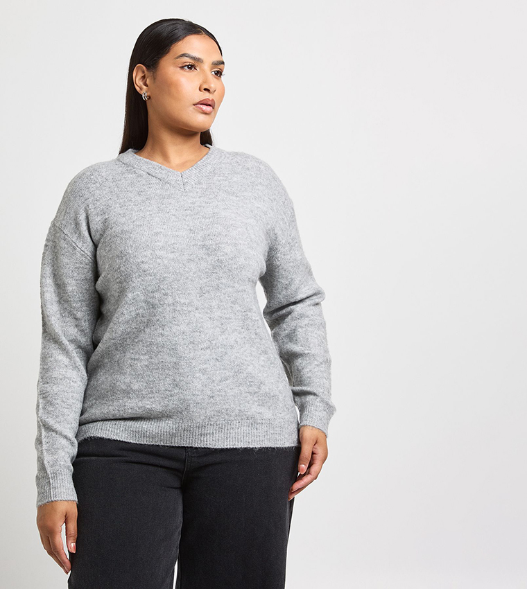 Curve Knitted V-Neck Sweater