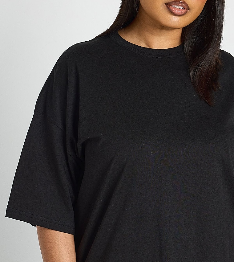Curve Solid Oversized T-Shirt