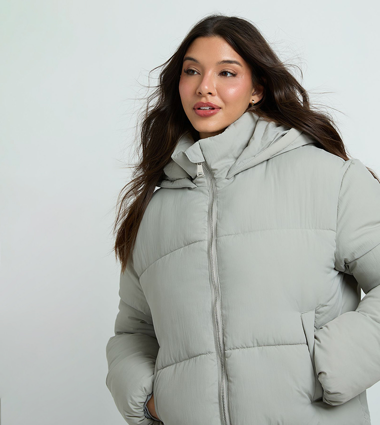 Solid Hooded Puffer Jacket
