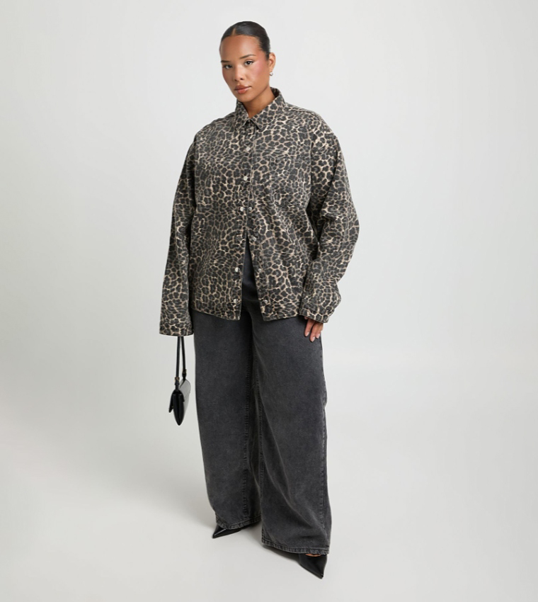 Curve Long Sleeves Denim Shirt
