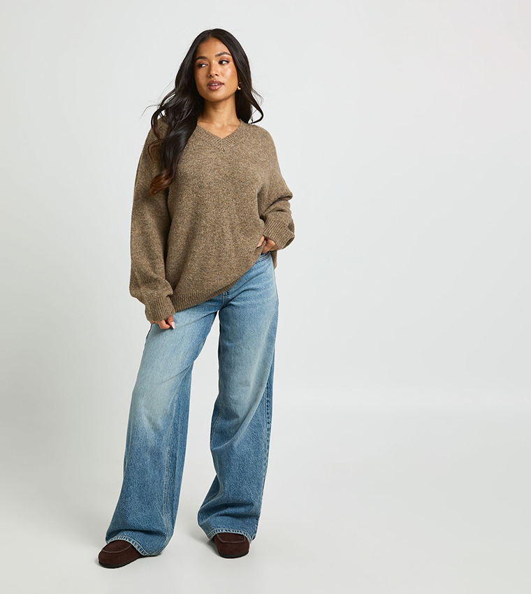 Petite Super Soft V-Neck Oversized Sweater