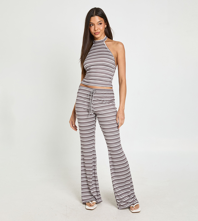 boohoo  Cropped Tops - Beige Cropped Tops