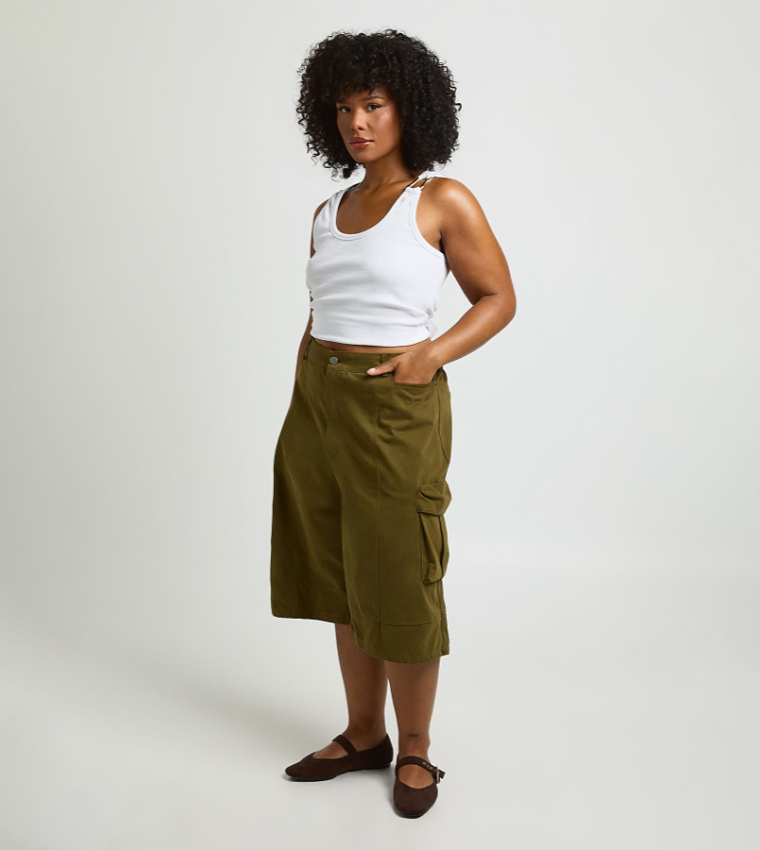 Curve Solid Cargo Shorts