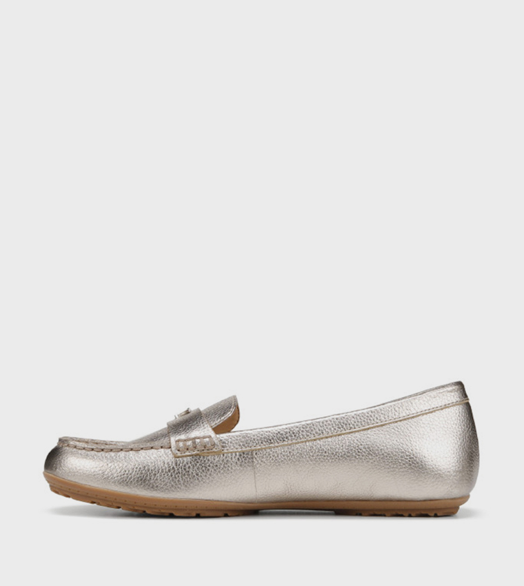 EVIE-1 Monogram Detail Loafers
