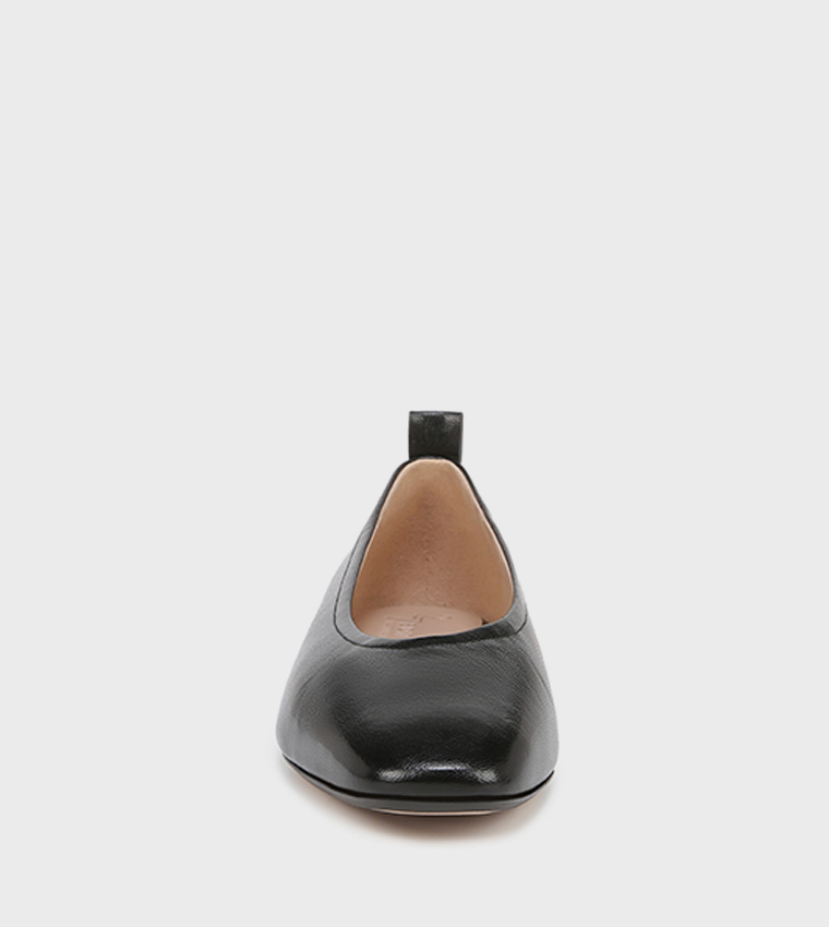 CARLAA Almond Toe Ballerinas