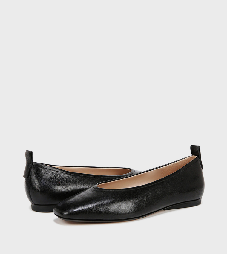 CARLAA Almond Toe Ballerinas