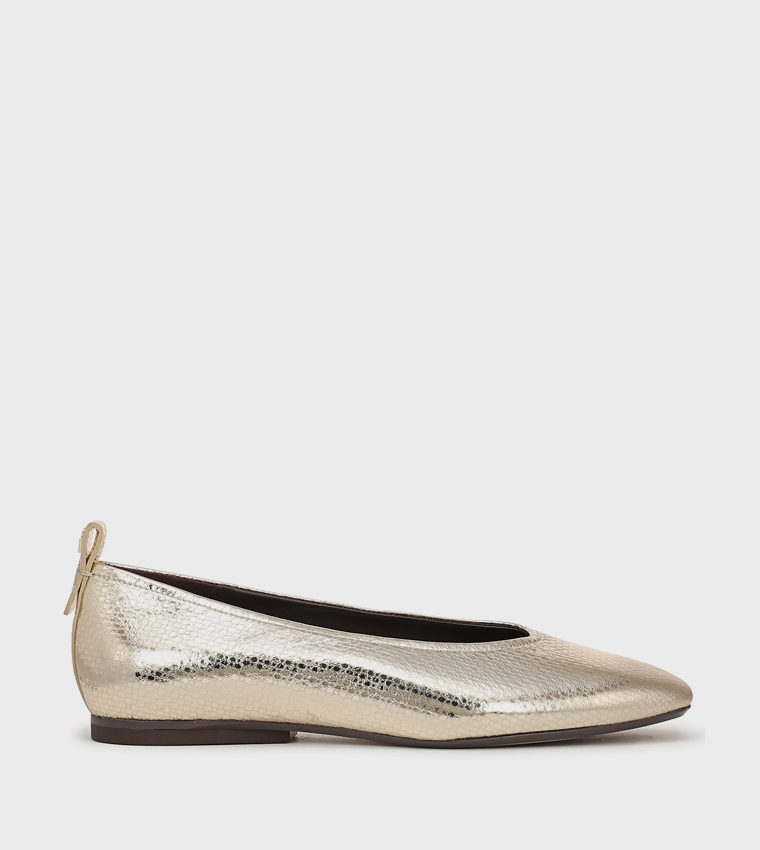 CARLA Textured Almond Toe Ballerinas