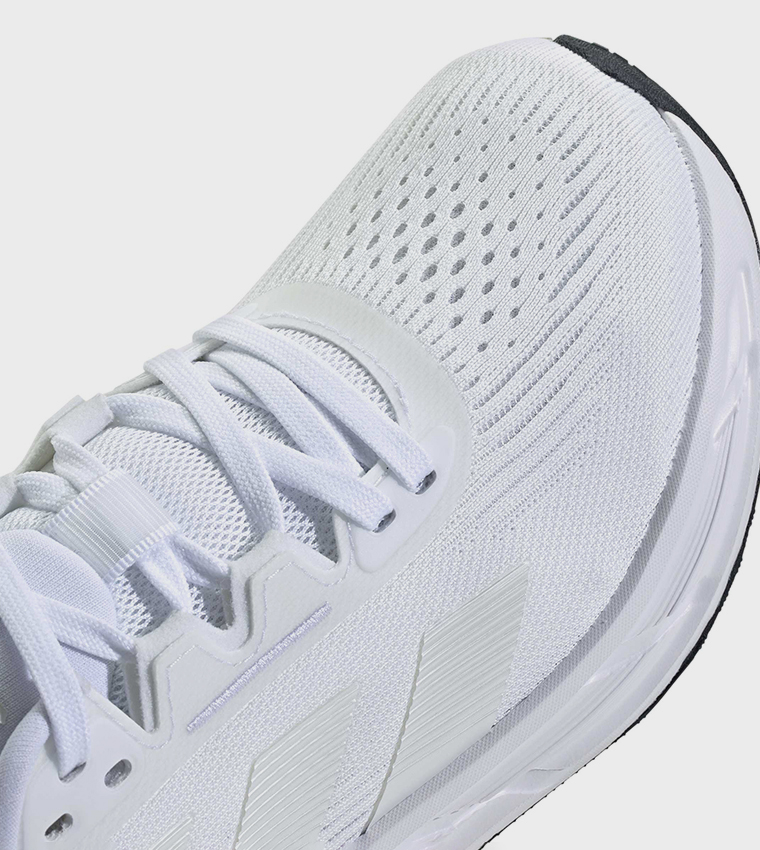 حذاء جري كوستار 3 مخطط برباط