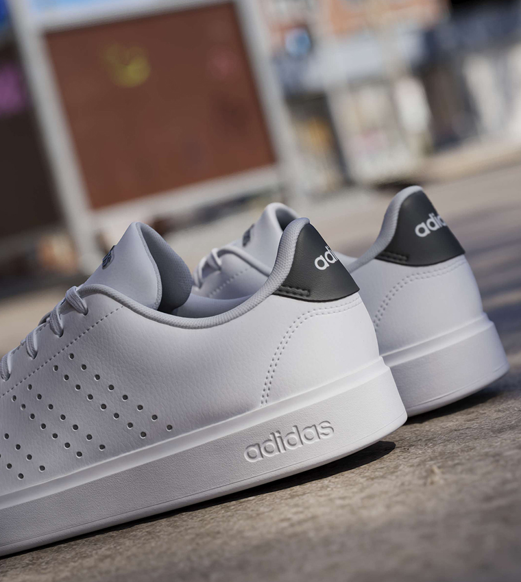 ADVANTAGE 2.0 Solid Lace-Up Sneakers