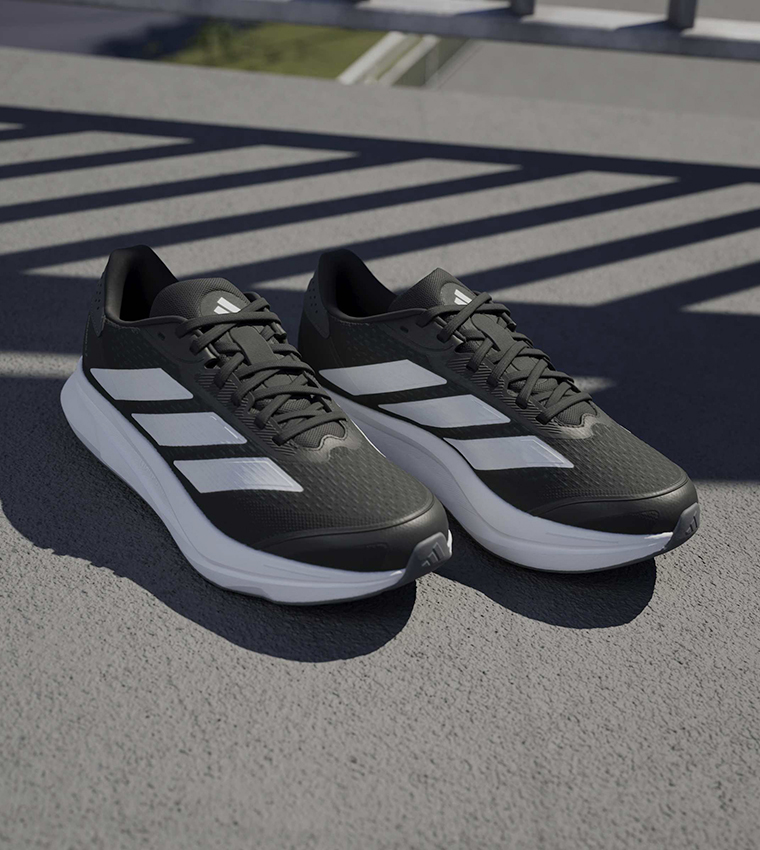 حذاء جري ستريت توك