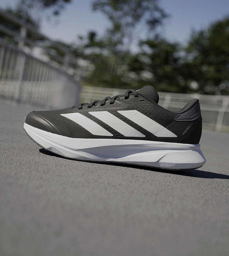 حذاء جري ستريت توك