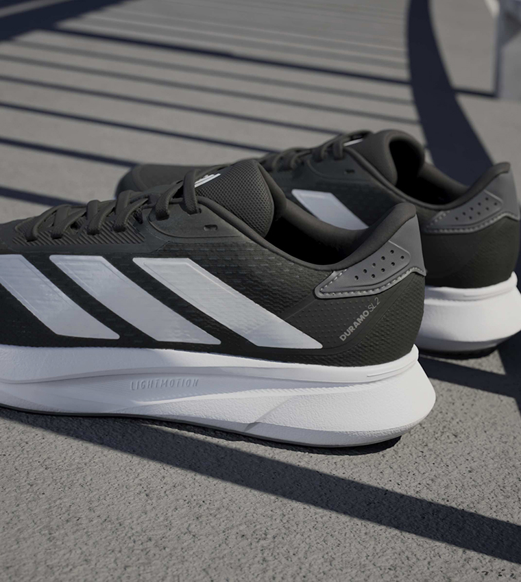 حذاء جري ستريت توك