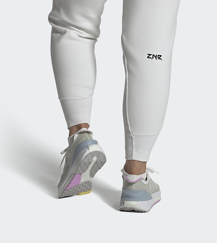 AVRYN Running Shoes