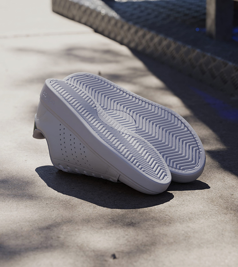 سنيكرز أدفانتج 2.0 برباط