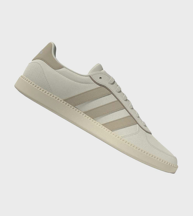 BREAKNET SLEEK Lace-Up Sneakers