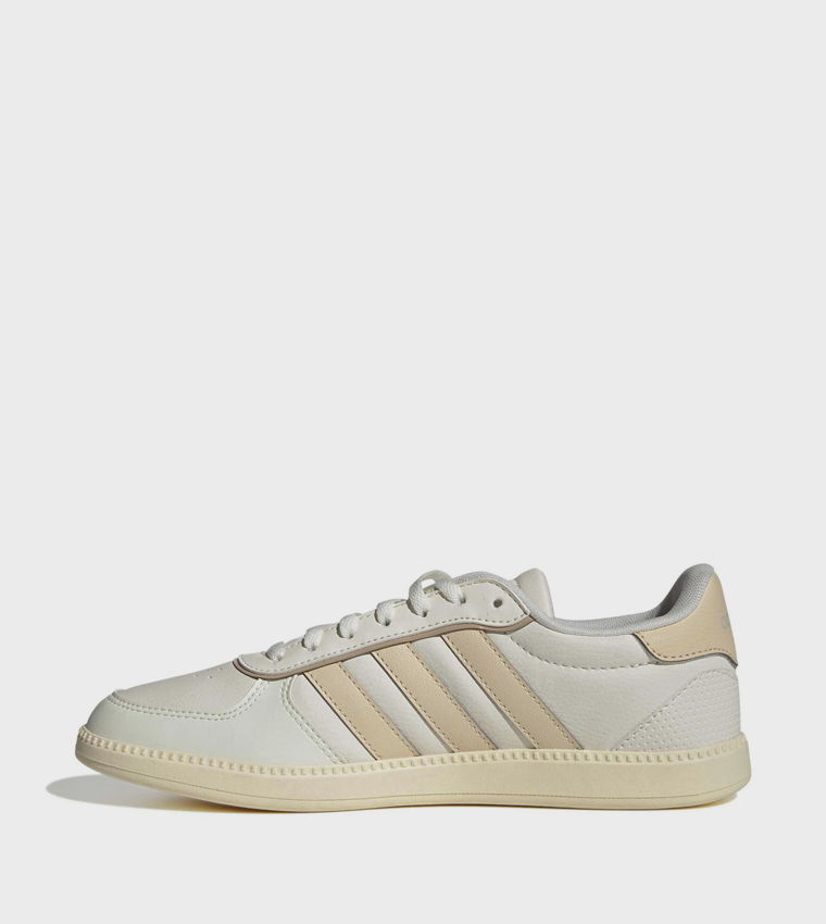 BREAKNET SLEEK Lace-Up Sneakers