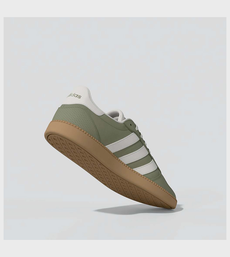 BREAKNET SLEEK Lace-Up Sneakers