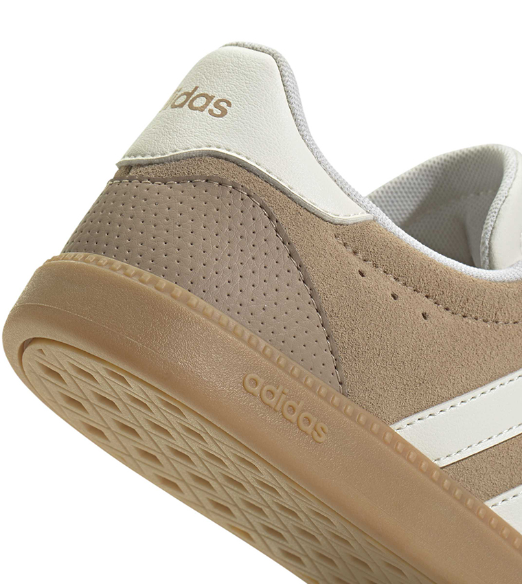 BREAKNET SLEEK Lace-Up Sneakers