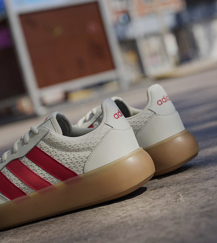 سنيكرز باريدا ديكود برباط