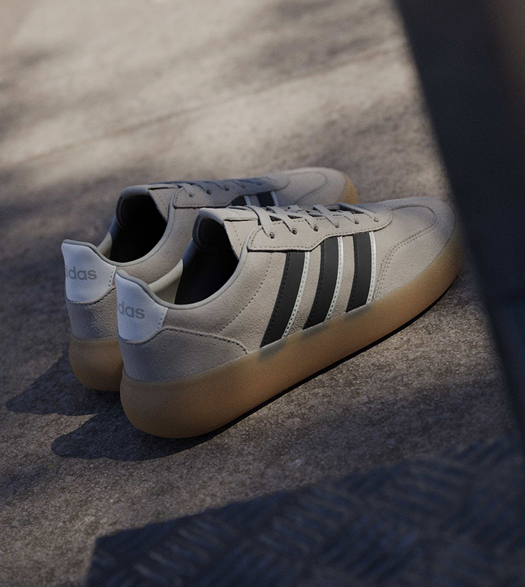 سنيكرز باريدا ديكود لوكس برباط