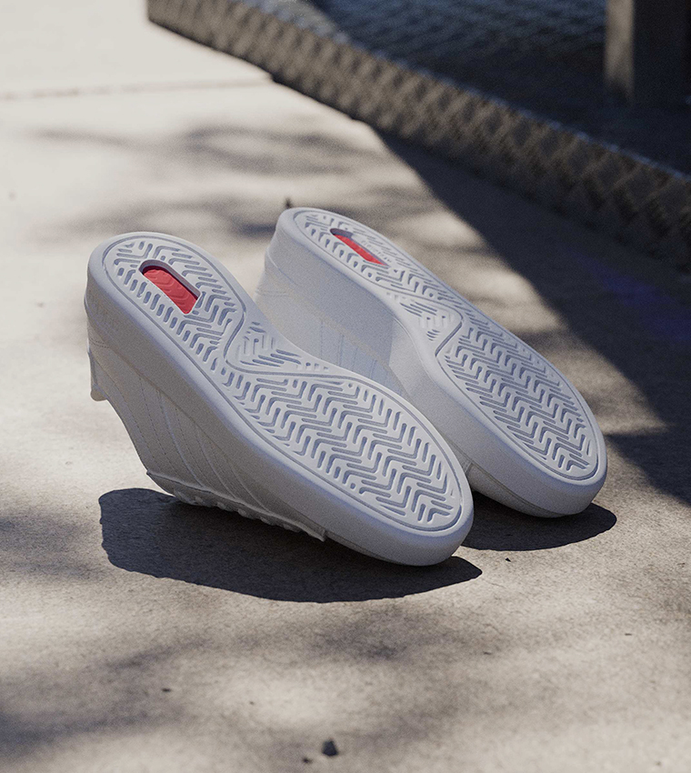 GRAND COURT 3.0 Lace-Up Sneakers