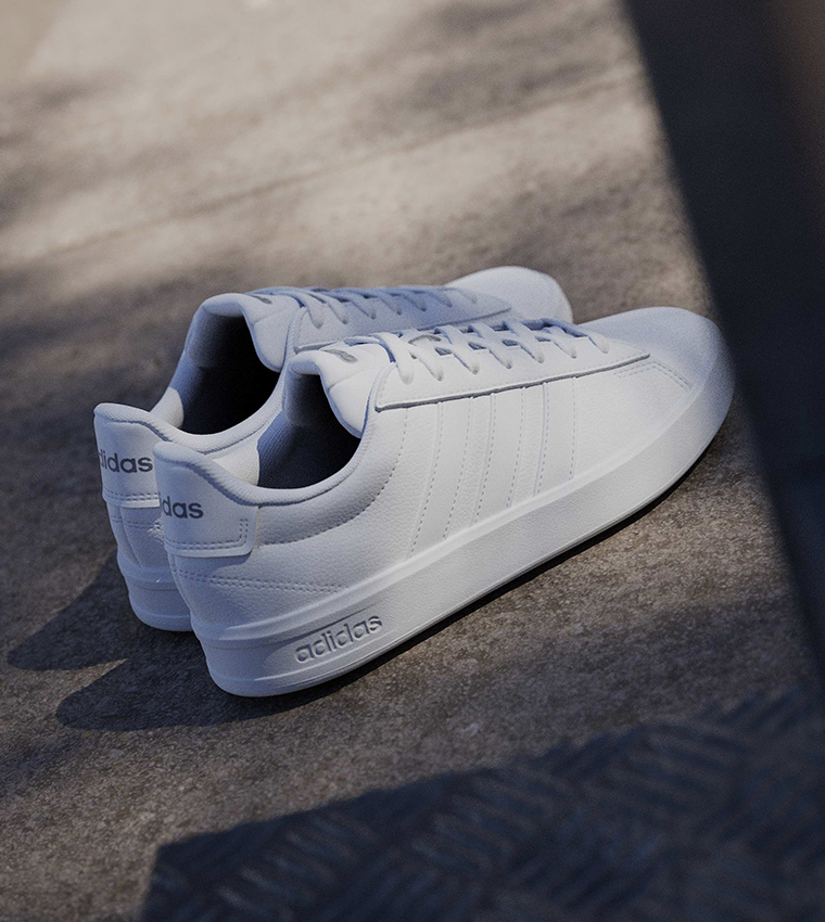 GRAND COURT 3.0 Lace-Up Sneakers