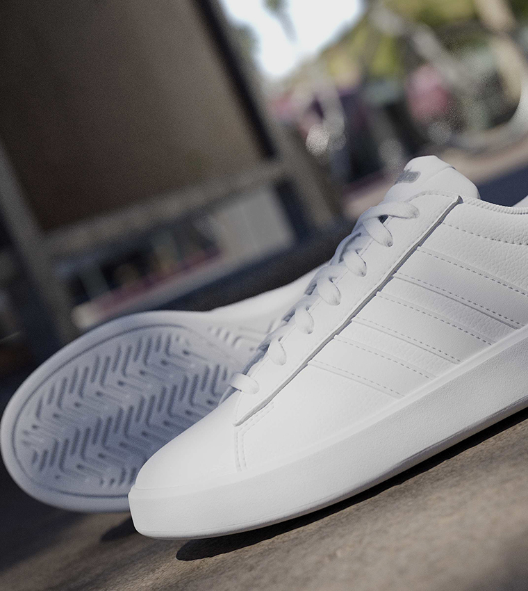 GRAND COURT 3.0 Lace-Up Sneakers