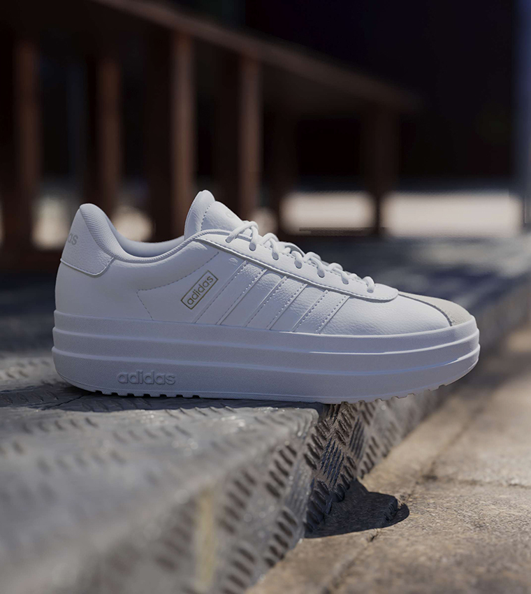 VL COURT BOLD Lace-Up Sneakers